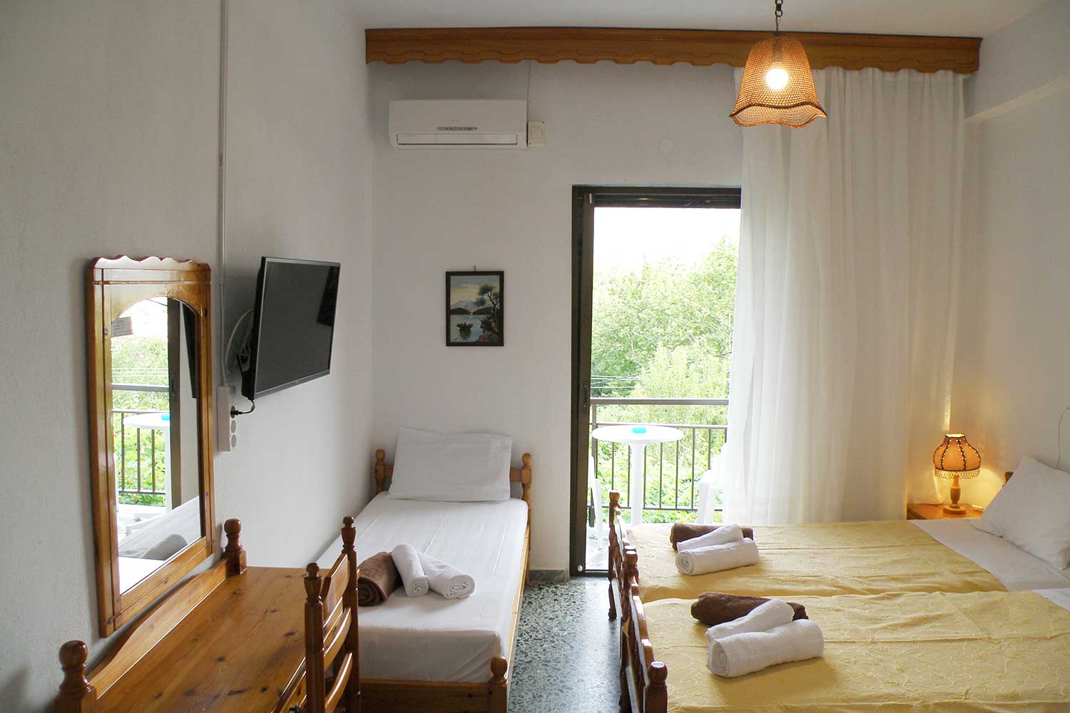 Triple ground floor room at Villa Dimitra in Thassos